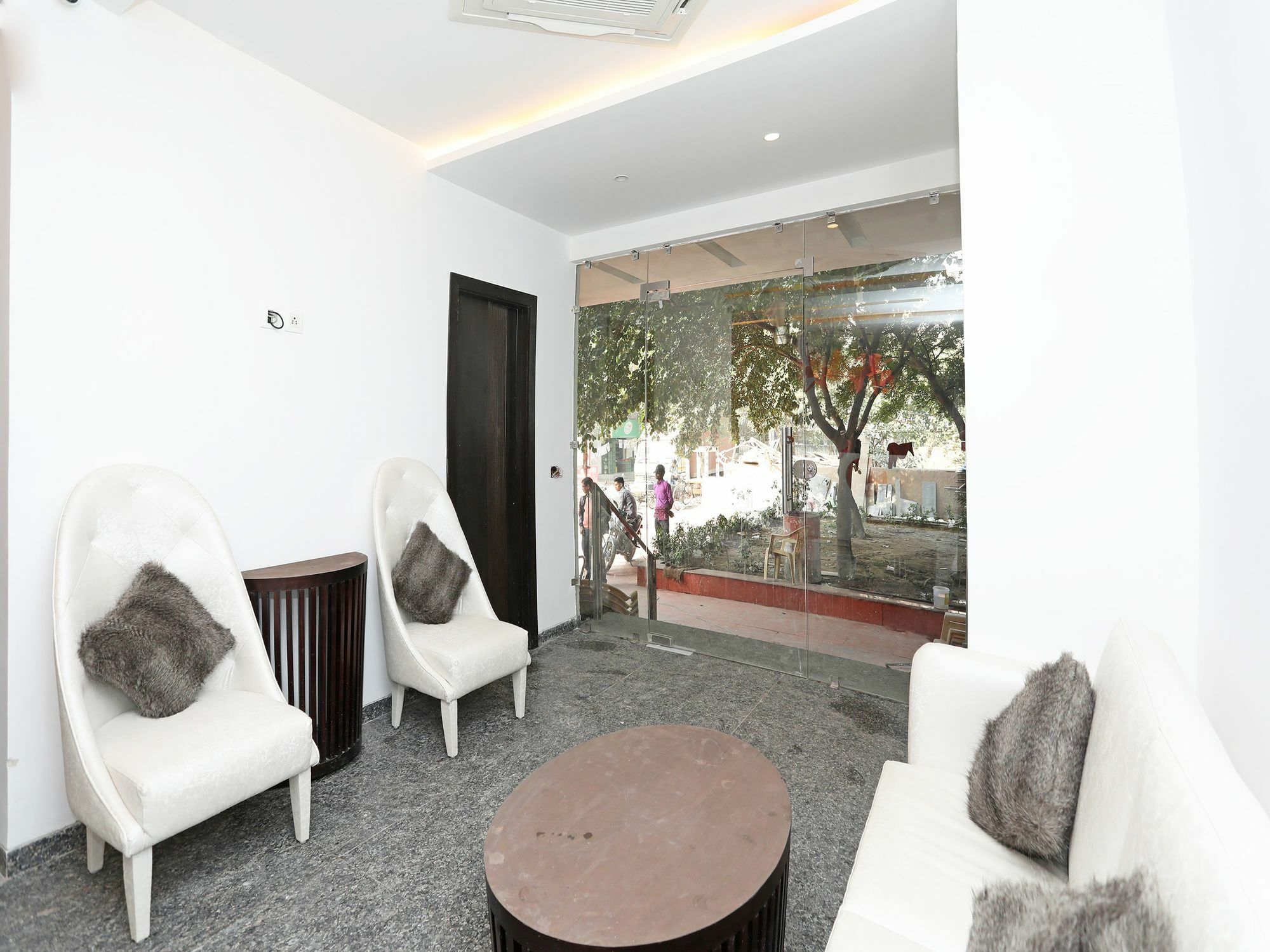 Oyo 11071 Hotel Tisya 德里 外观 照片